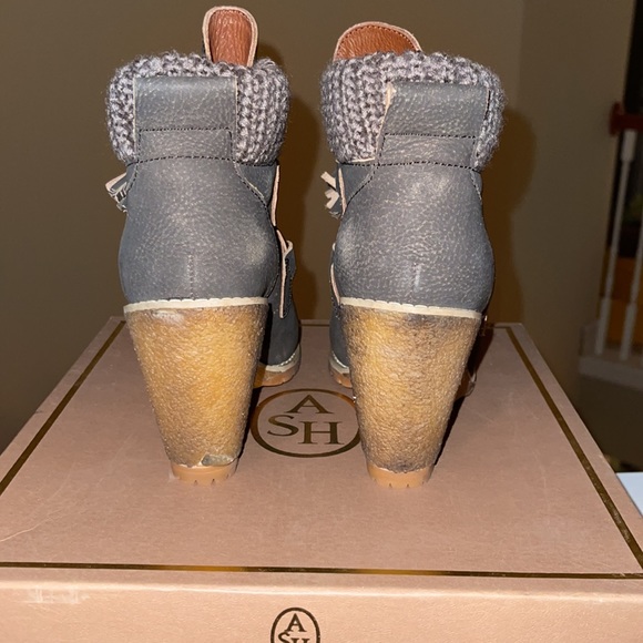 Booties - Picture 3 of 5